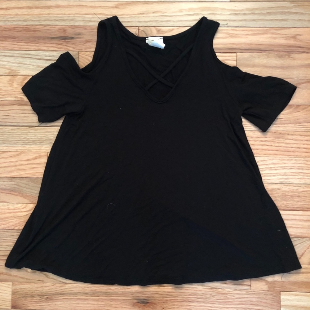 Black crisscross top